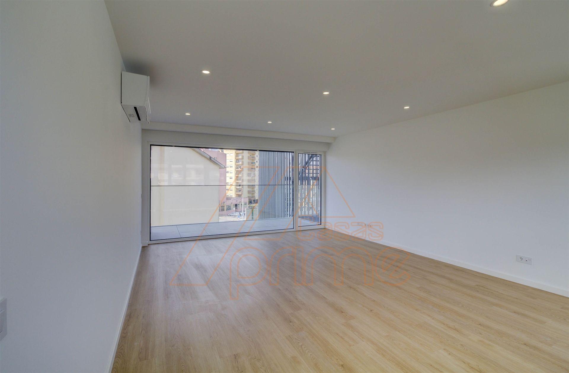 Apartamento T2 - Vale das Flores - Coimbra/Arrendamento