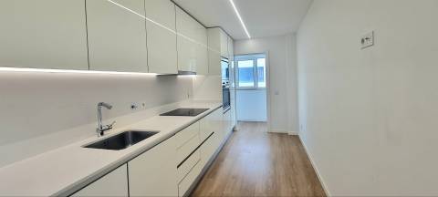 Apartamento T2 - Vale das Flores - Coimbra/Arrendamento