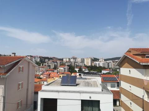 Apartamento T4 - Bairro Norton de Matos - Coimbra/Venda