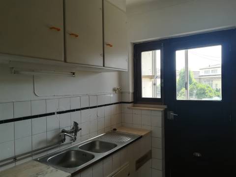 Apartamento T4 - Bairro Norton de Matos - Coimbra/Venda