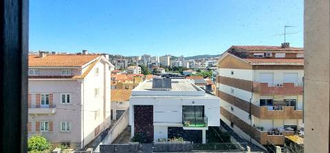Apartamento T4 - Bairro Norton de Matos - Coimbra/Venda
