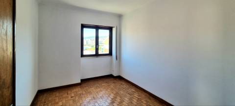Apartamento T4 - Bairro Norton de Matos - Coimbra/Venda