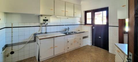 Apartamento T4 - Bairro Norton de Matos - Coimbra/Venda