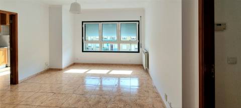 Apartamento T2 - Eiras e São Paulo de Frades - Coimbra/Venda