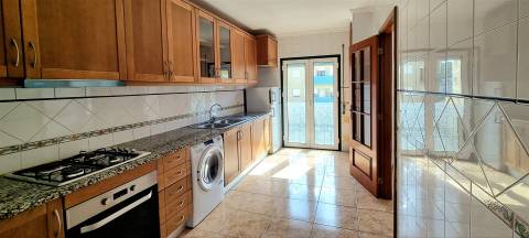 Apartamento T2 - Eiras e São Paulo de Frades - Coimbra/Venda