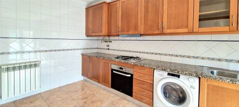 Apartamento T2 - Eiras e São Paulo de Frades - Coimbra/Venda