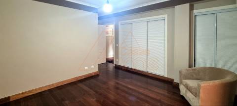 Moradia T5+2 - Carvalhais - Coimbra/Venda