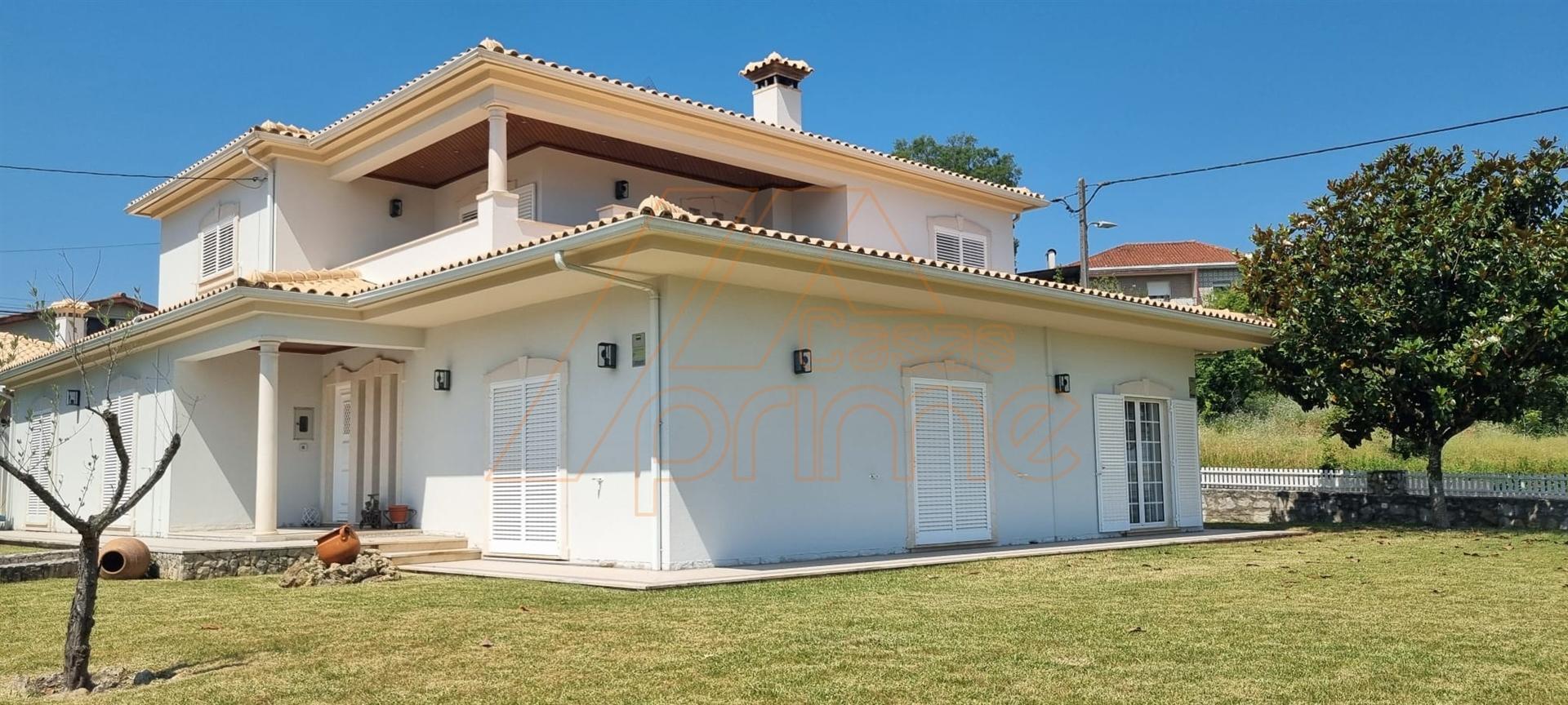 Moradia T5+2 - Carvalhais - Coimbra/Venda