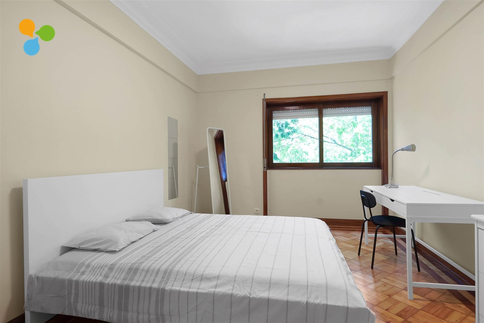 Arrendamento por Quarto - Porto