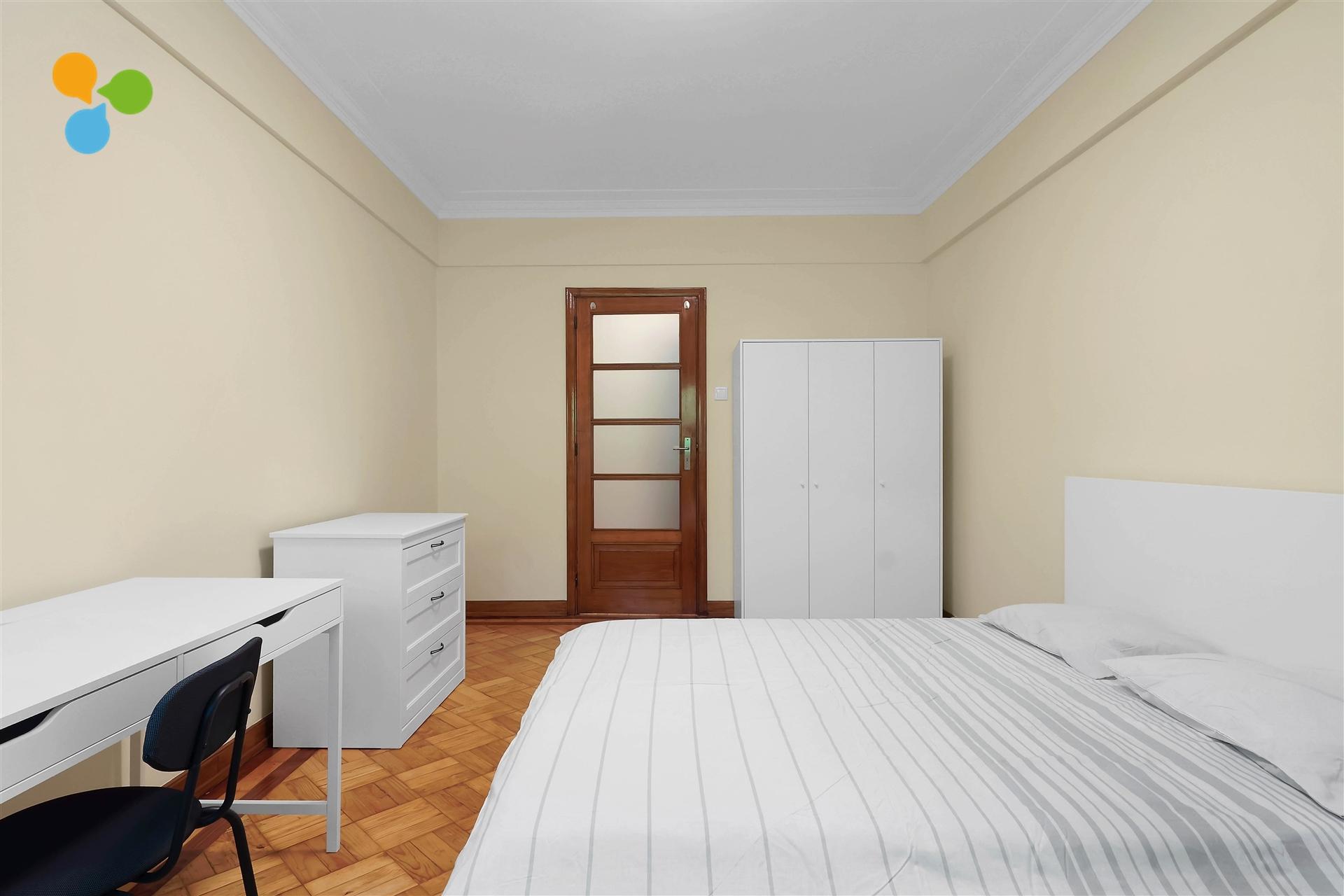 Arrendamento por Quarto - Porto