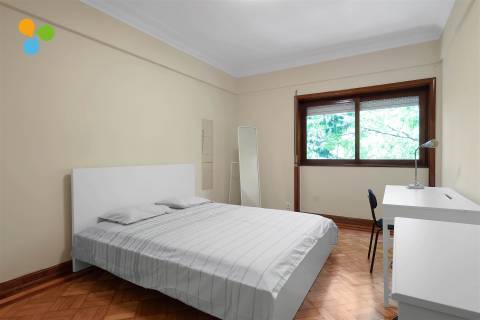 Arrendamento por Quarto - Porto
