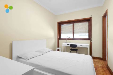 Arrendamento por Quarto - Porto
