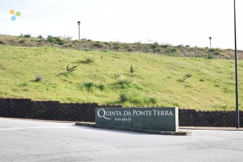 Lote de Terreno -  Quinta da Ponte Terra, Covilhã