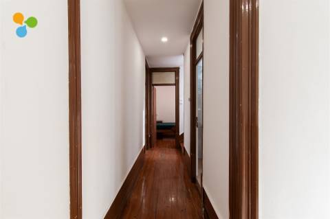 Quarto T5 DUPLEX Arrendamento em Covilhã e Canhoso,Covilhã