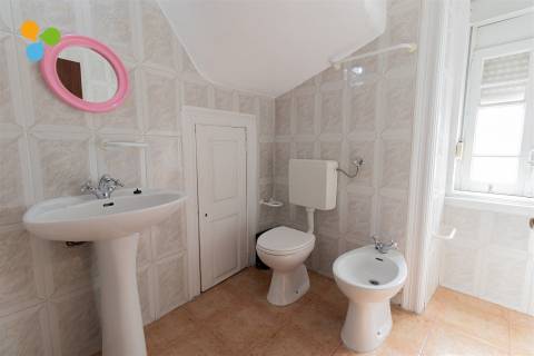 Quarto T5 DUPLEX Arrendamento em Covilhã e Canhoso,Covilhã