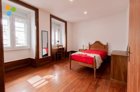 Quarto T5 DUPLEX Arrendamento em Covilhã e Canhoso,Covilhã