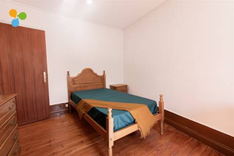Quarto T5 DUPLEX Arrendamento em Covilhã e Canhoso,Covilhã
