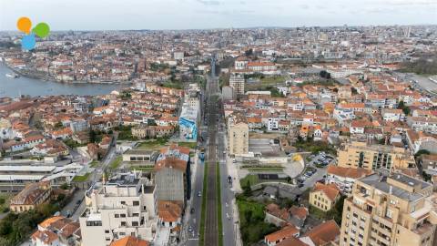 Moradia para restaurar e Vila Nova de Gaia