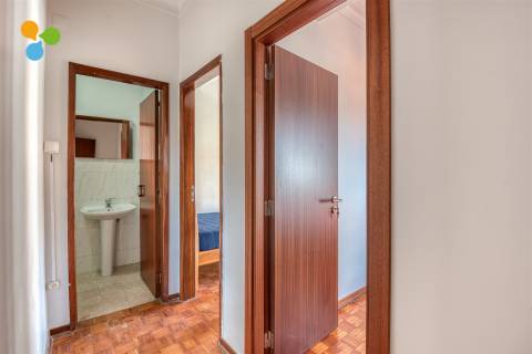 Quarto T4 TRIPLEX Arrendamento em Covilhã e Canhoso,Covilhã