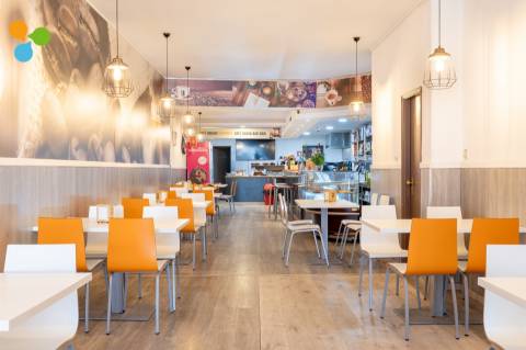 Prédio em Costa Cabral