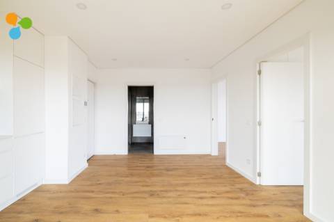 Apartamento T2 para arrendar em Pedrouços