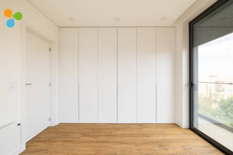 Apartamento T2 para arrendar em Pedrouços