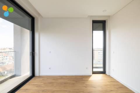 Apartamento T2 para arrendar em Pedrouços