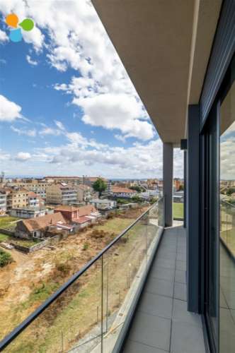 Apartamento T2 para arrendar em Pedrouços