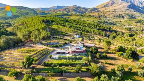 Propriedade com moradia  - Cortes do Meio