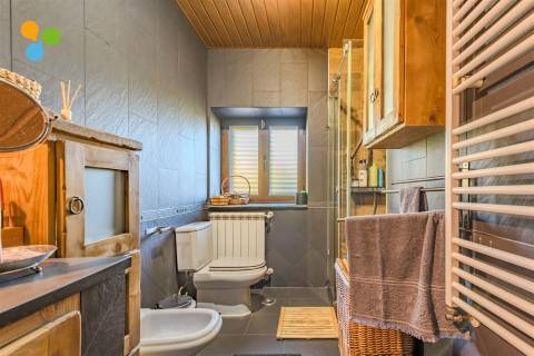 Propriedade com moradia  - Cortes do Meio