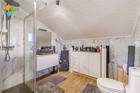 Propriedade com moradia  - Cortes do Meio