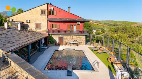 Propriedade com moradia  - Cortes do Meio