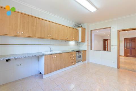 Apartamento T2+1 Arrendamento em Boidobra,Covilhã