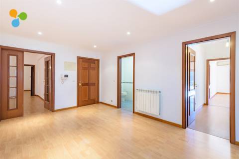 Apartamento T2+1 Arrendamento em Boidobra,Covilhã