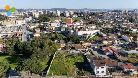 Lote terreno Pedrouços