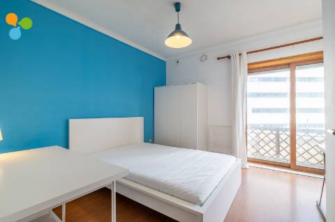 Arrendamento por Quarto - Porto