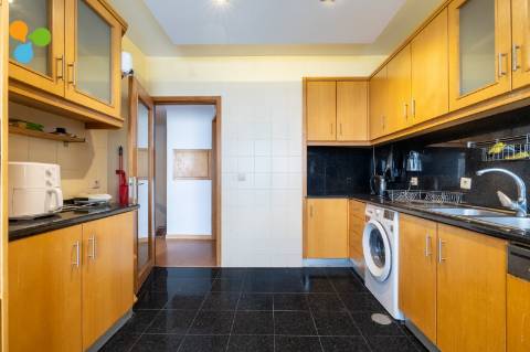 Arrendamento por Quarto - Porto