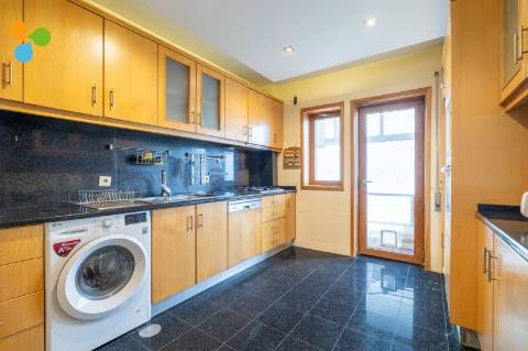 Arrendamento por Quarto - Porto