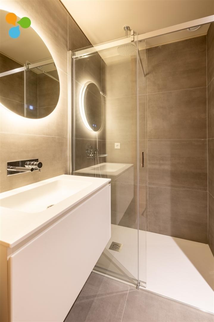 Apartamento T2 novo c/ terraço e 2 lugares de garagem