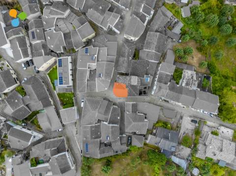 Moradia em banda T2 - Centro do Ferro