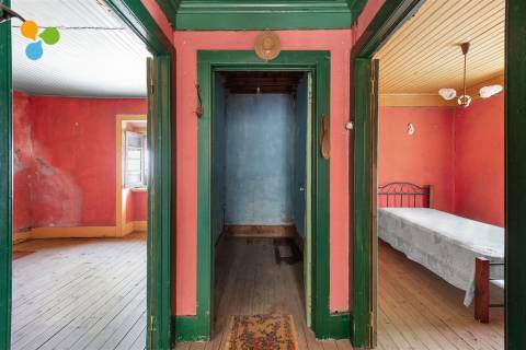 Moradia Geminada T4 para Remodelar – Monte do Bispo, Caria