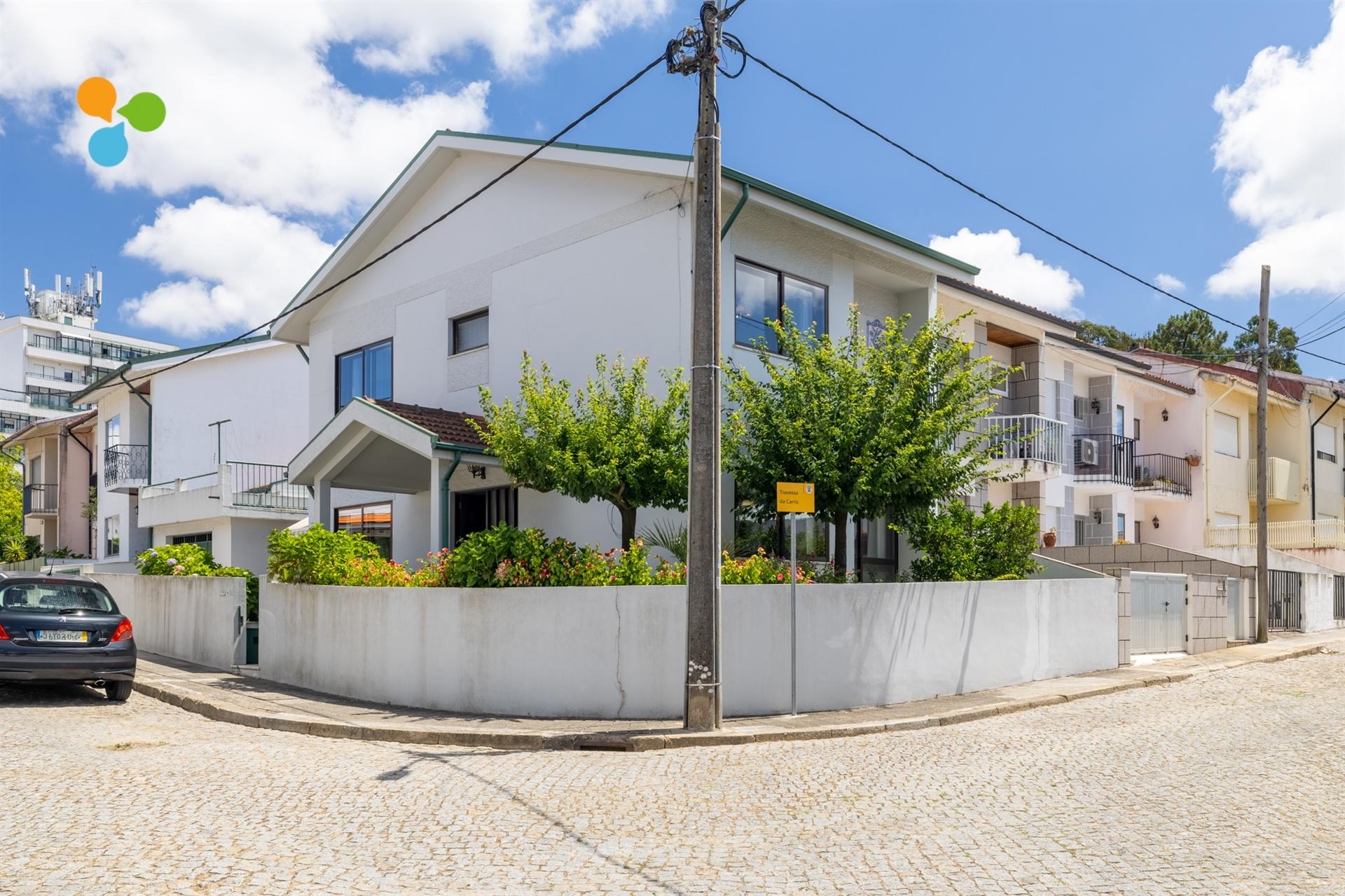 Moradia T3 Venda em Baguim do Monte (Rio Tinto),Gondomar