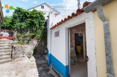 Moradia Geminada T2 + 1