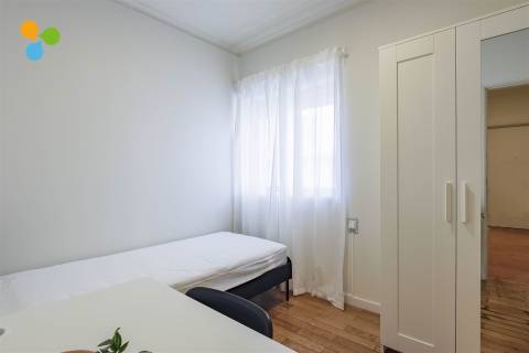 Quarto T6 Arrendamento em Ramalde,Porto