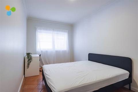 Quarto T6 Arrendamento em Ramalde,Porto