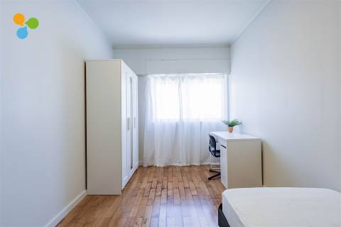Quarto T6 Arrendamento em Ramalde,Porto