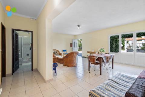 Moradia Geminada T6 no Colmeal da Torre – Belmonte