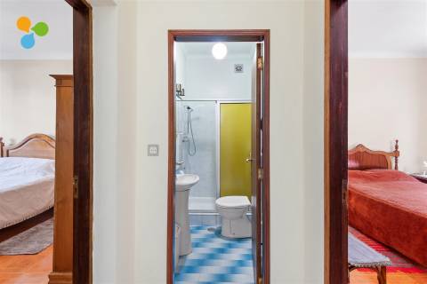 Moradia Geminada T6 no Colmeal da Torre – Belmonte