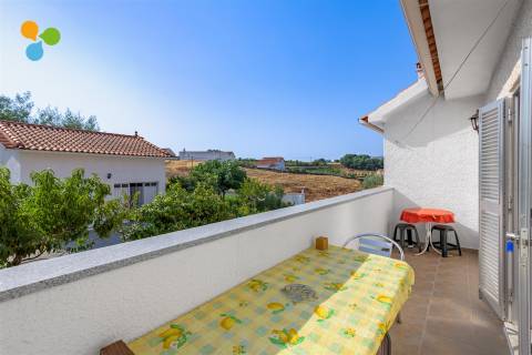 Moradia Geminada T6 no Colmeal da Torre – Belmonte