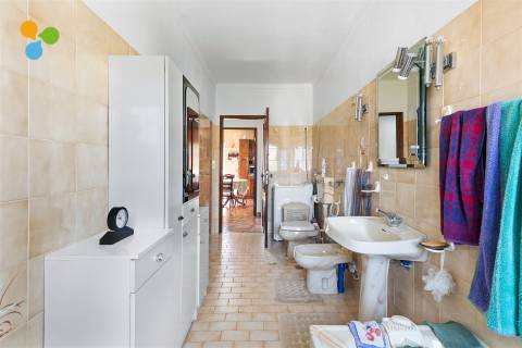 Moradia Geminada T6 no Colmeal da Torre – Belmonte